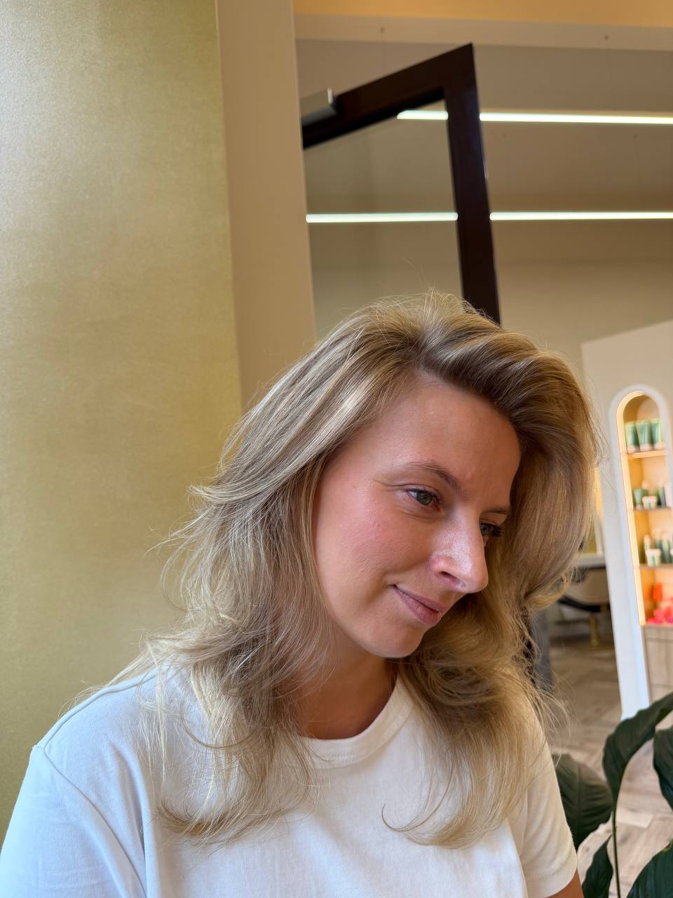 Bronde Balayage – Übergang von Braun zu Blond auf mittellangem Haar